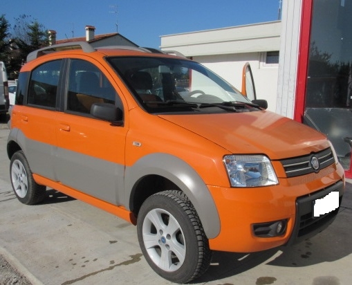 PANDA CROSS 4 X 4 